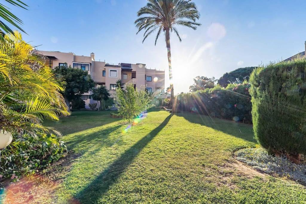 75-apartment With Views In Elviria, Apartment Marbella