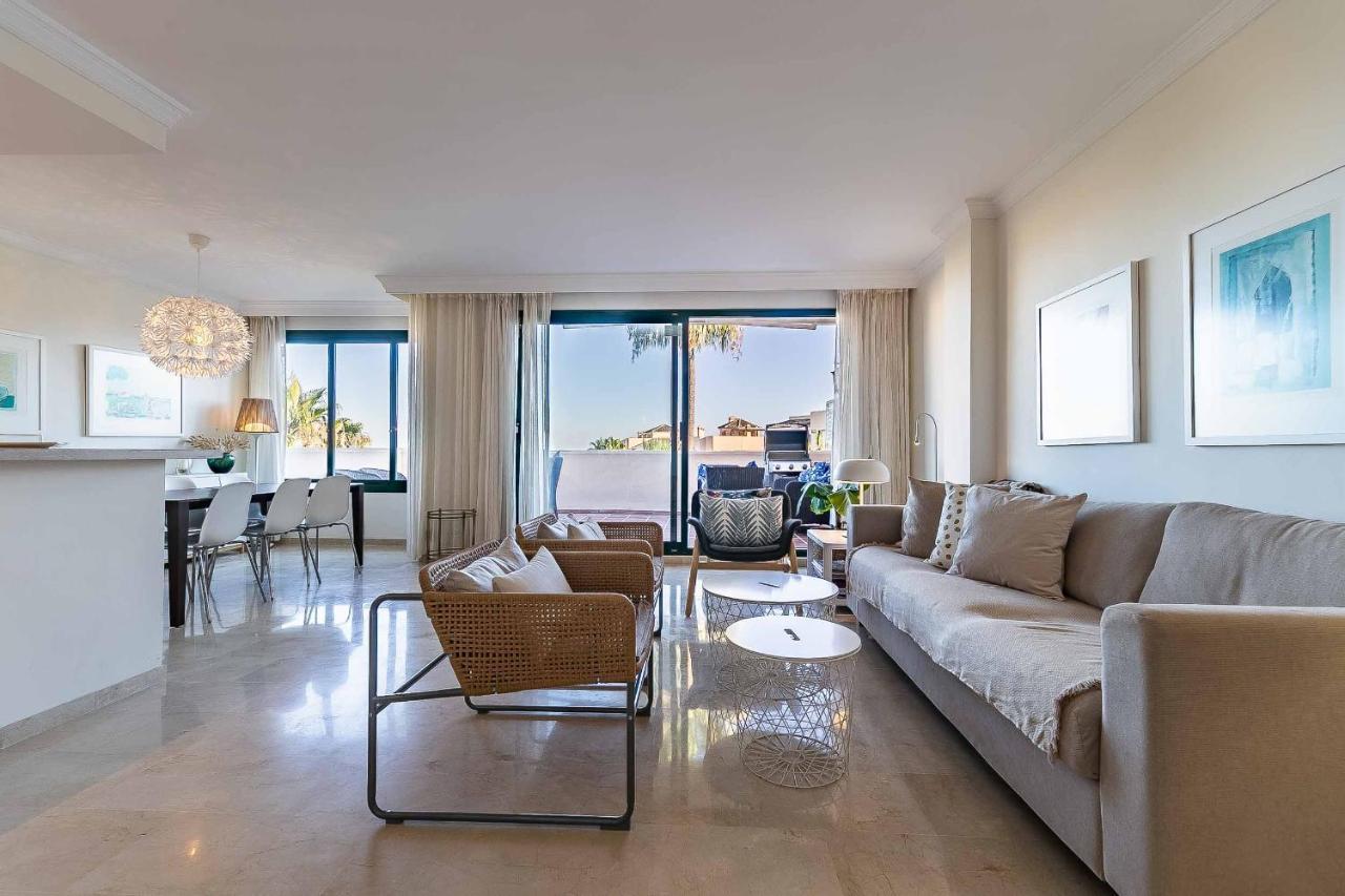 75-apartment With Views In Elviria, Apartment
