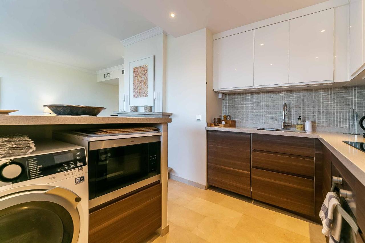 Apartment 75-apartment With Views In Elviria, Marbella