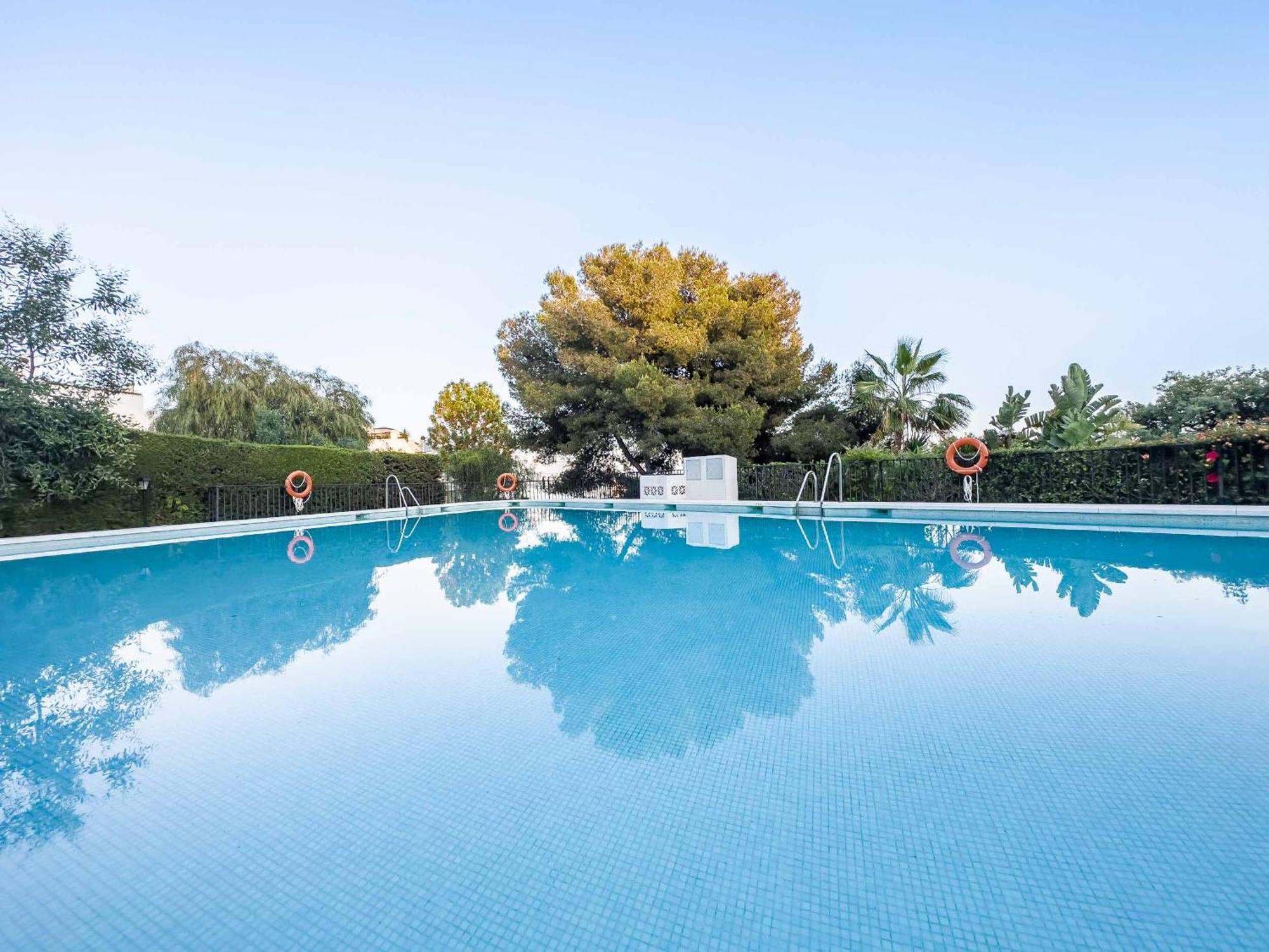 Apartment 75-apartment With Views In Elviria,