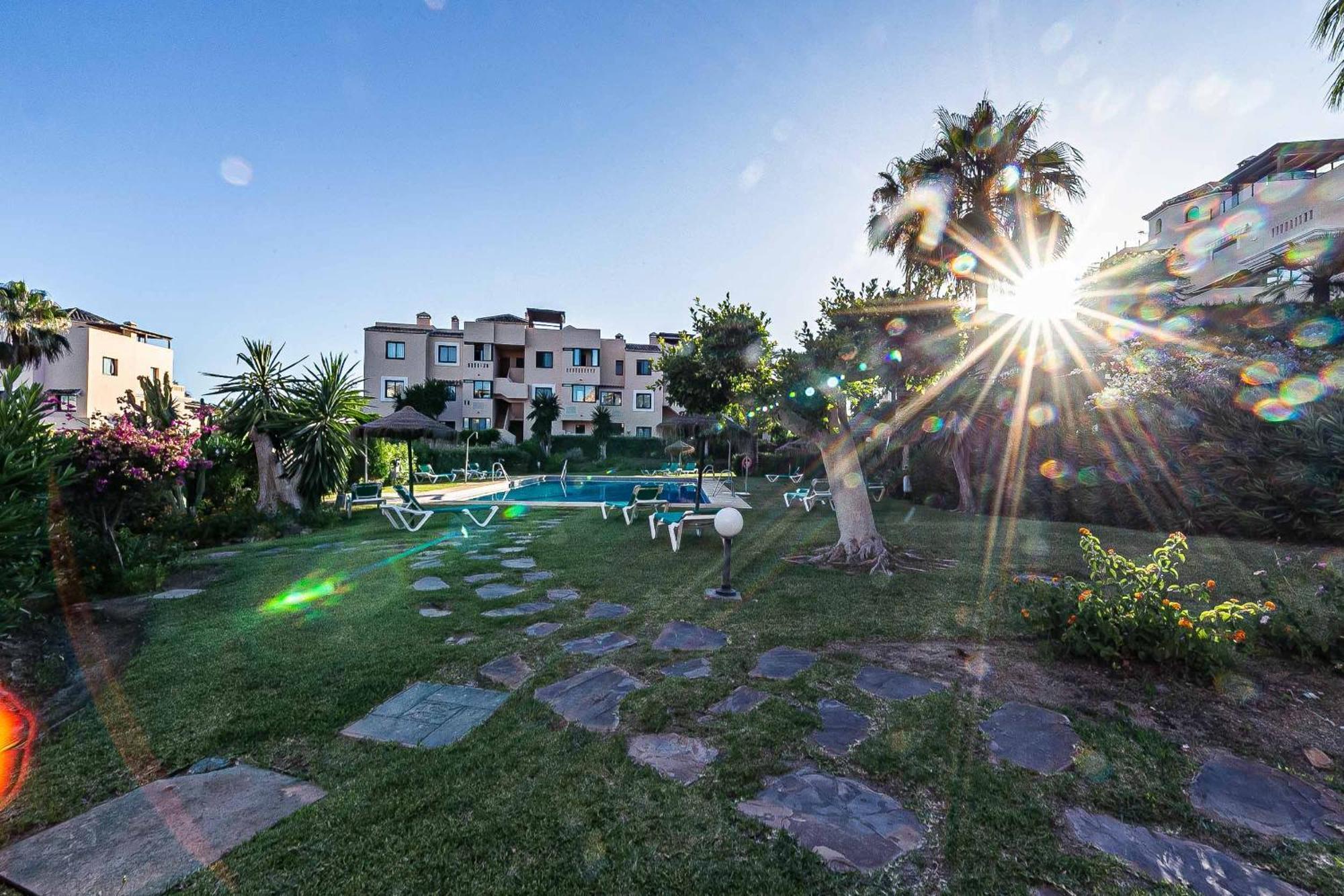75-apartment With Views In Elviria,