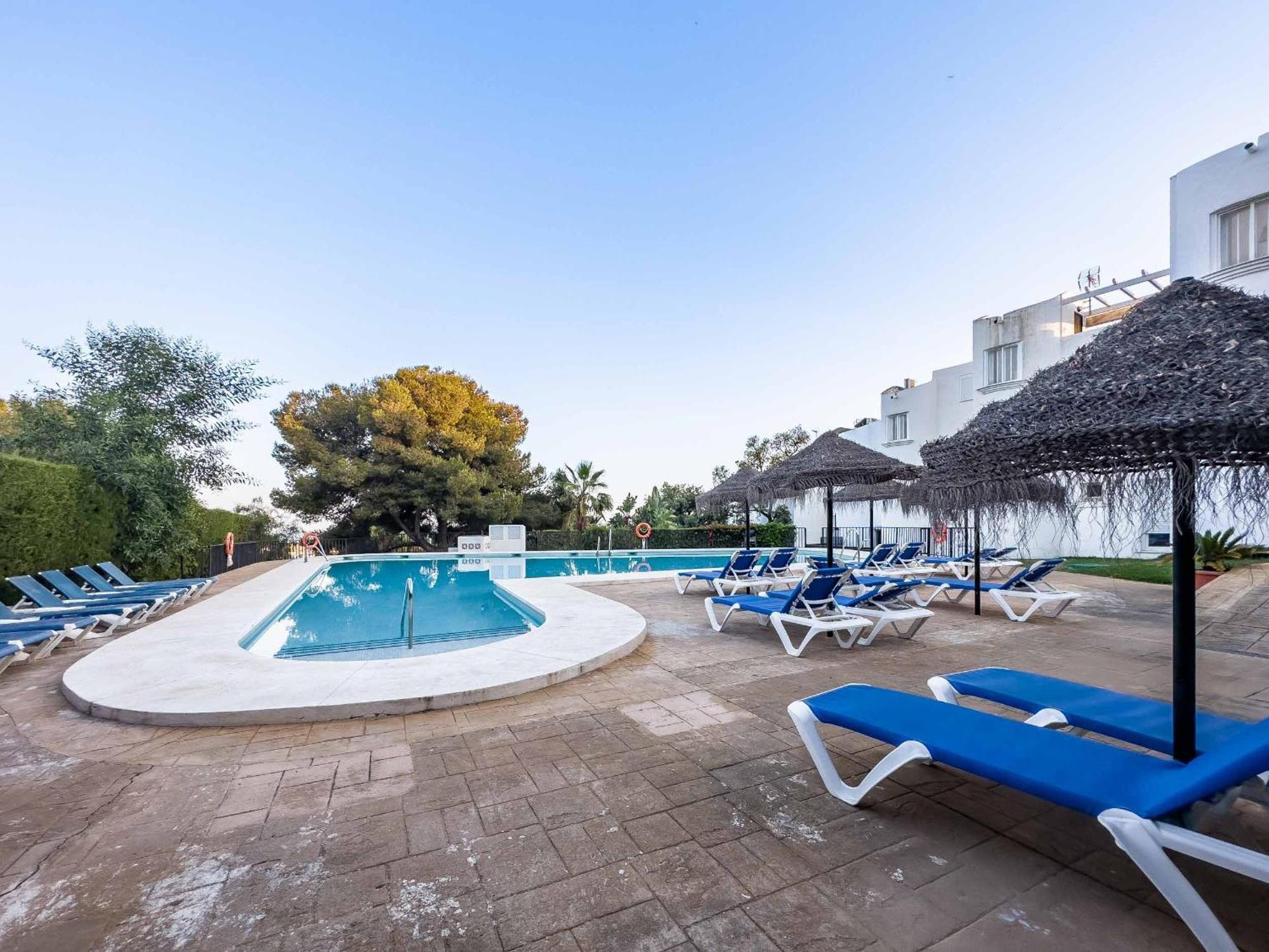 Apartment 75-apartment With Views In Elviria, *