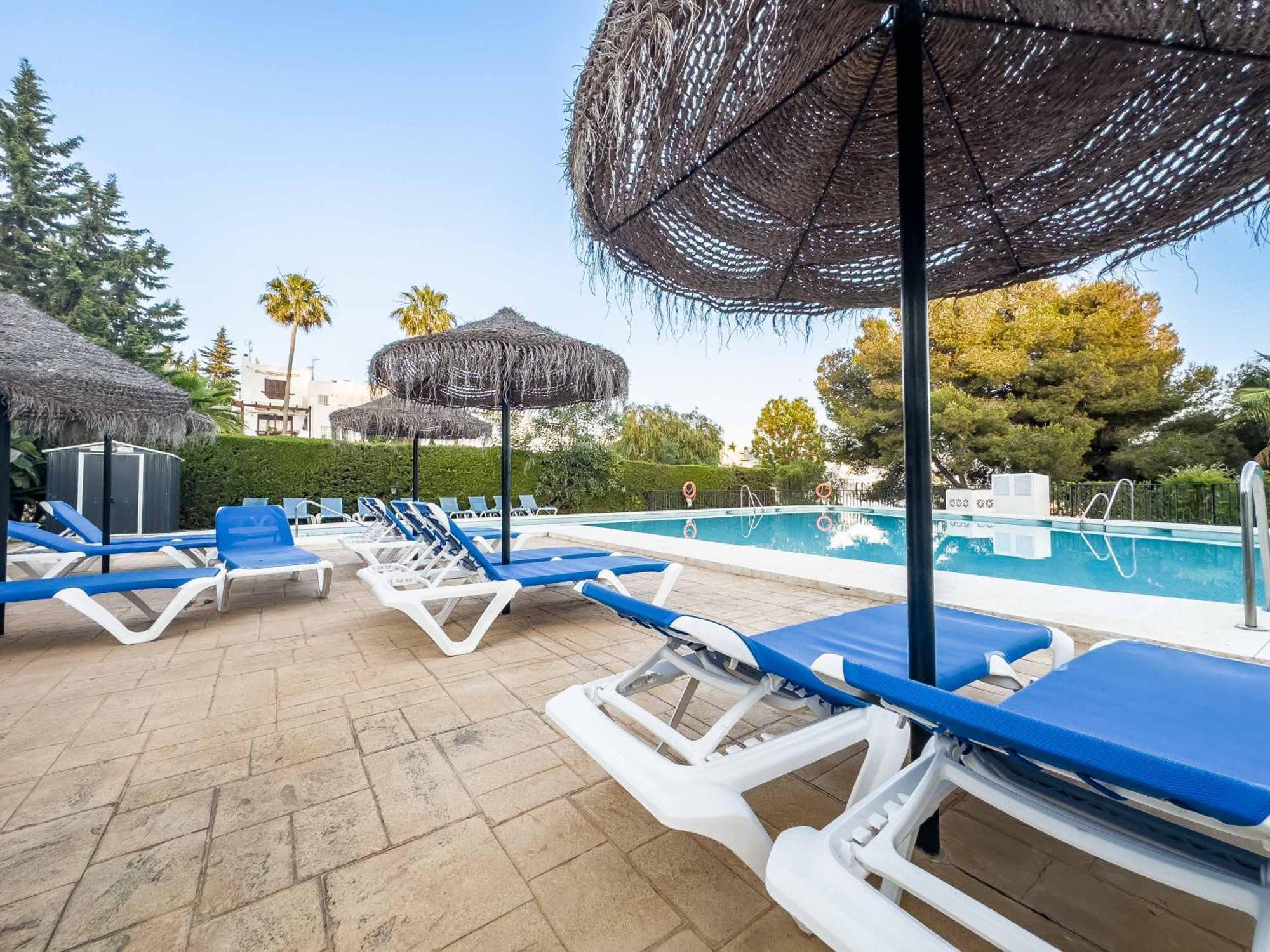 Apartment 75-apartment With Views In Elviria, Marbella