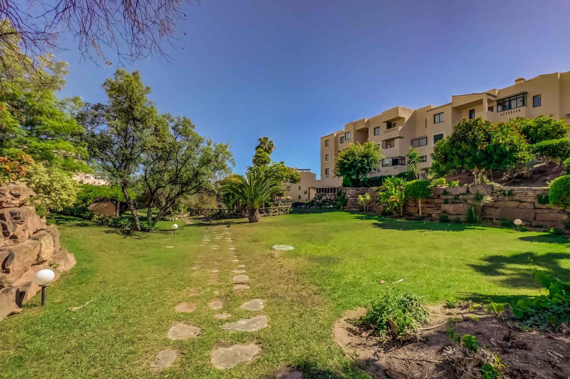 75-apartment With Views In Elviria, Apartment