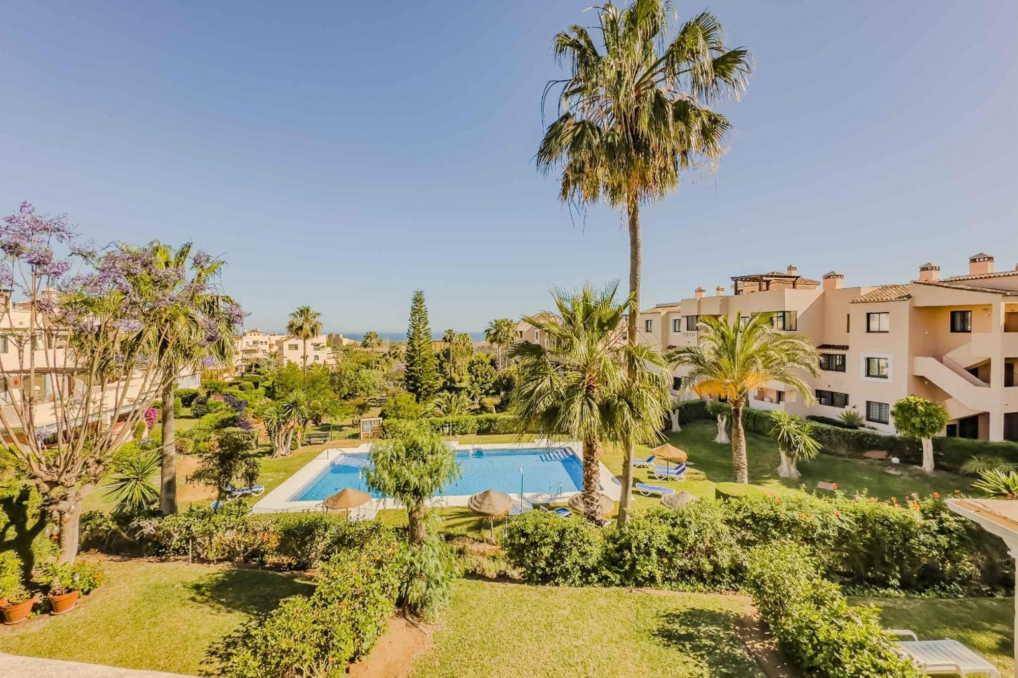 75-apartment With Views In Elviria, Apartment Marbella