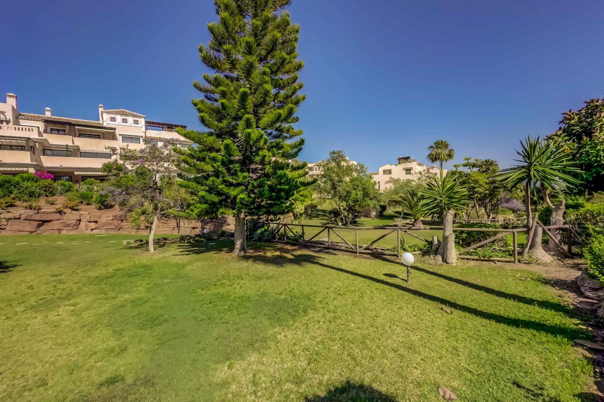 75-apartment With Views In Elviria, Apartment