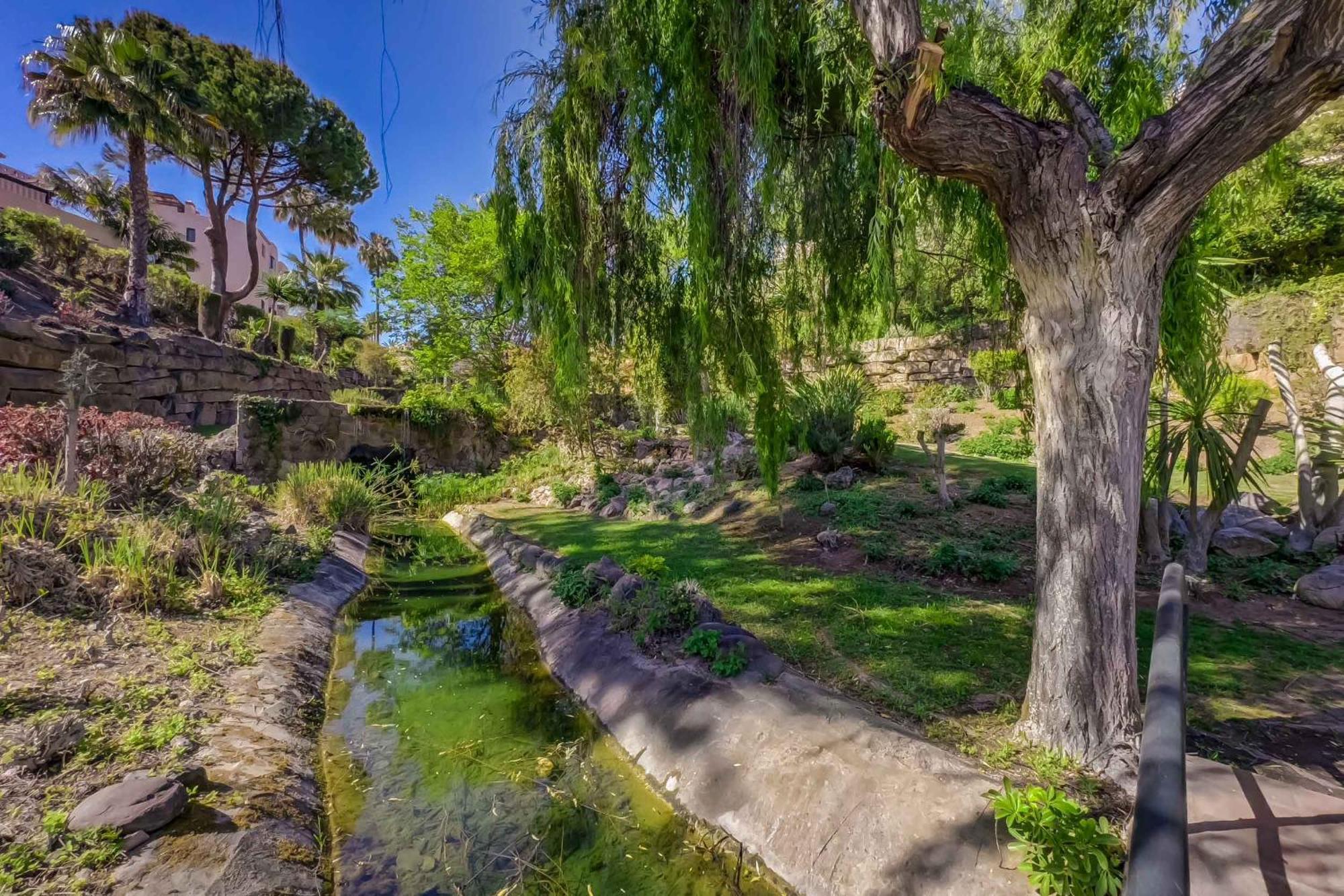 Apartment 75-apartment With Views In Elviria, *