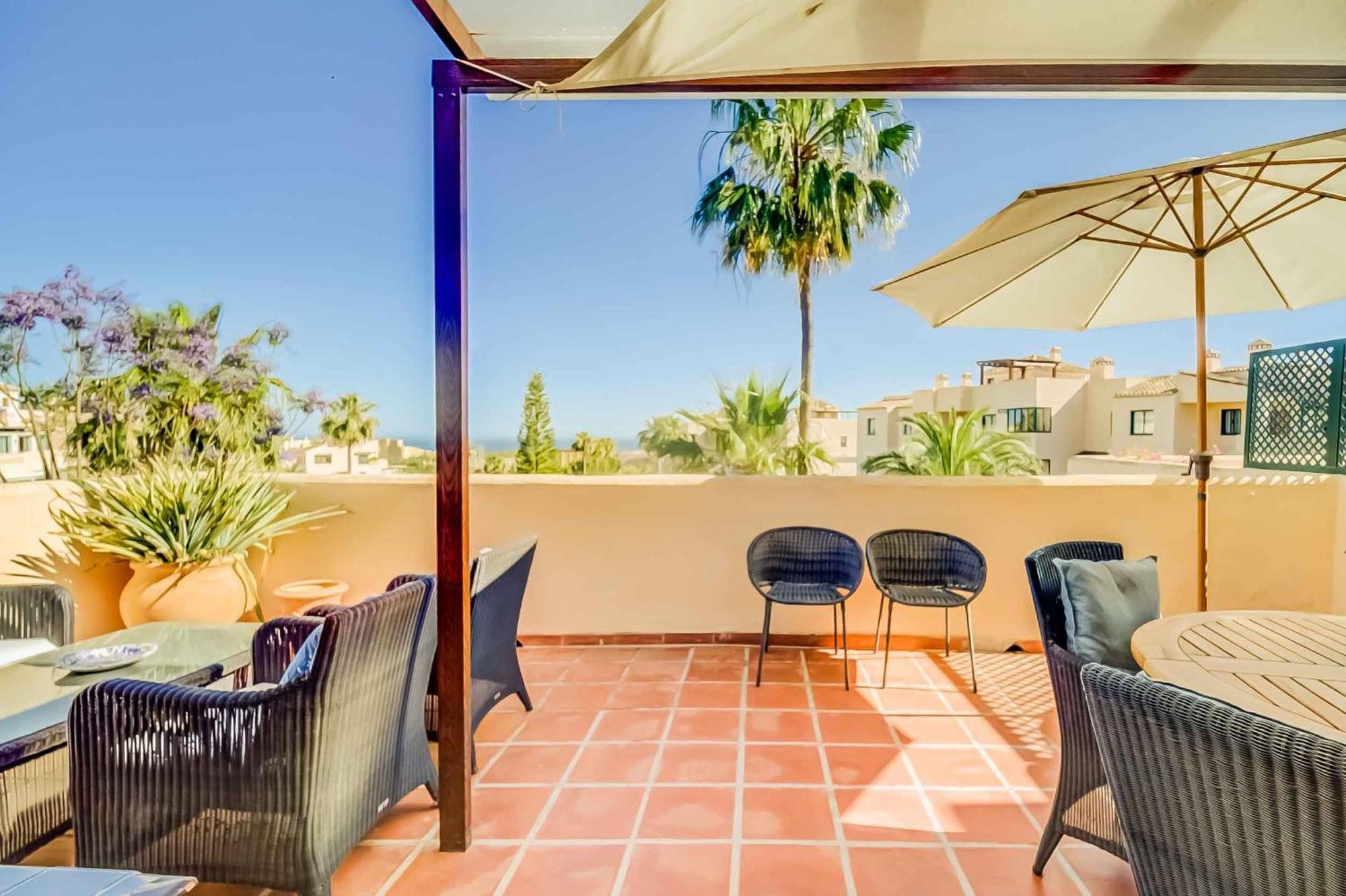 75-apartment With Views In Elviria, * Marbella